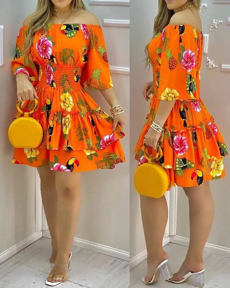 "Imagem do Vestido Diva Mabi com estampa de frutas, destacando suas cores vibrantes e caimento leve, ideal para o verão. Perfeito para diversas ocasiões, como passeios no parque, churrascos ou festas na praia."